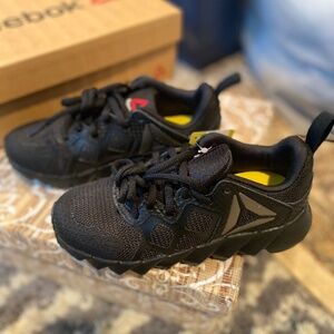 New in Box ,Boys ,Reebok Exocage sneakers, size 12.5